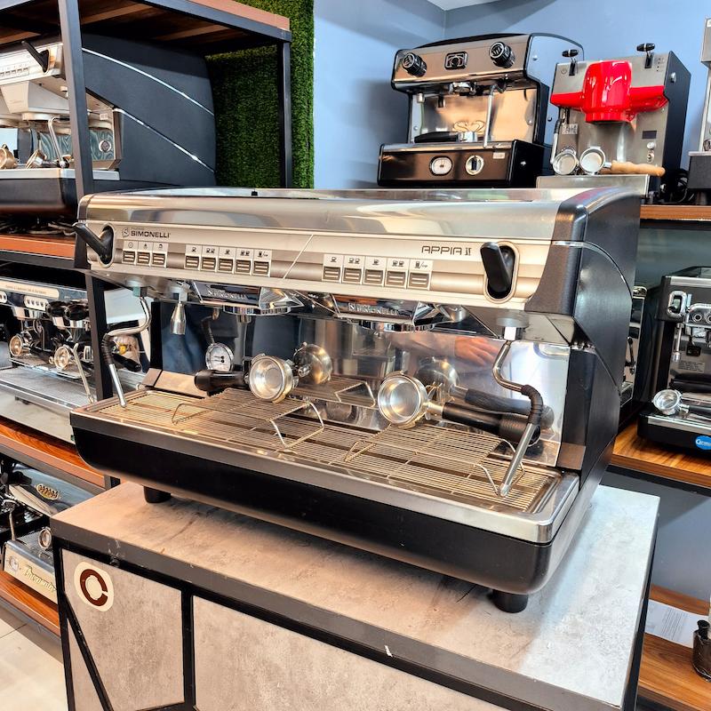 دستگاه اسپرسو دو گروپ مدل سیمونلی آپیا2 کارکرده سال ساخت 2018