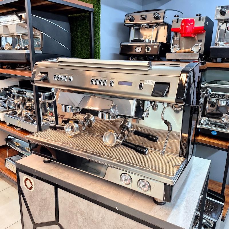 دستگاه اسپرسو دو گروپ مدل کنتی X one 2G کارکرده سال ساخت 2016