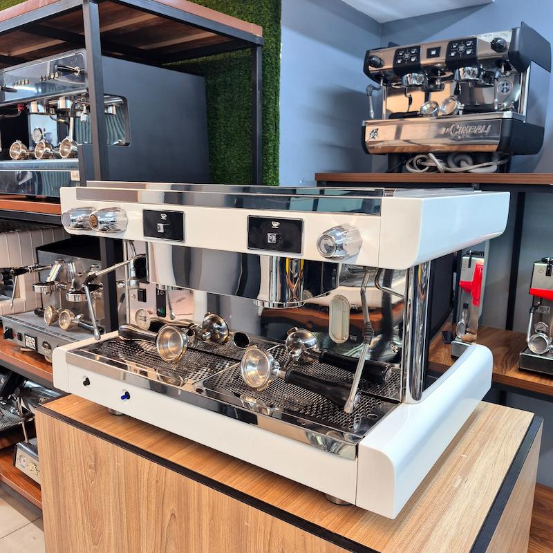 دستگاه اسپرسو دو گروپ مدل آستوریا Pratic Avant AEP 2PA نیمه اتوماتیک کارکرده سال ساخت 2015