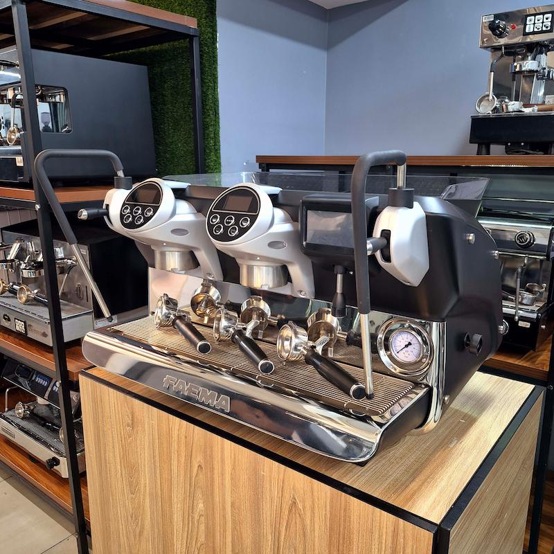 دستگاه اسپرسوساز دو گروپ مدل فائما E71 FAEMA کارکرده سال ساخت 2023