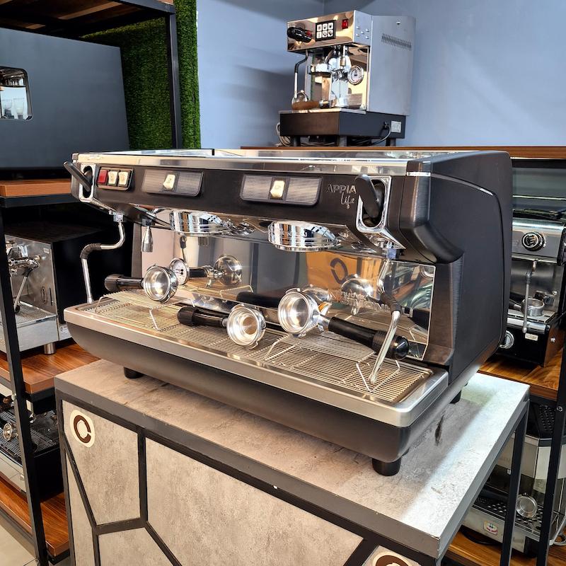 دستگاه اسپرسو دو گروپ مدل سیمونلی آپیا2 سال ساخت 2022
