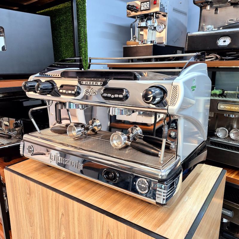 دستگاه اسپرسو دو گروپ لاسپازیاله S8 اتوماتیک کارکرده سال ساخت 2015