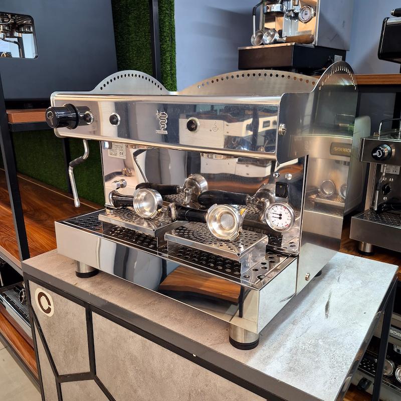 دستگاه اسپرسو دو گروپ کامپکت مدل بیزرا C2016 کارکرده سال ساخت 2018 