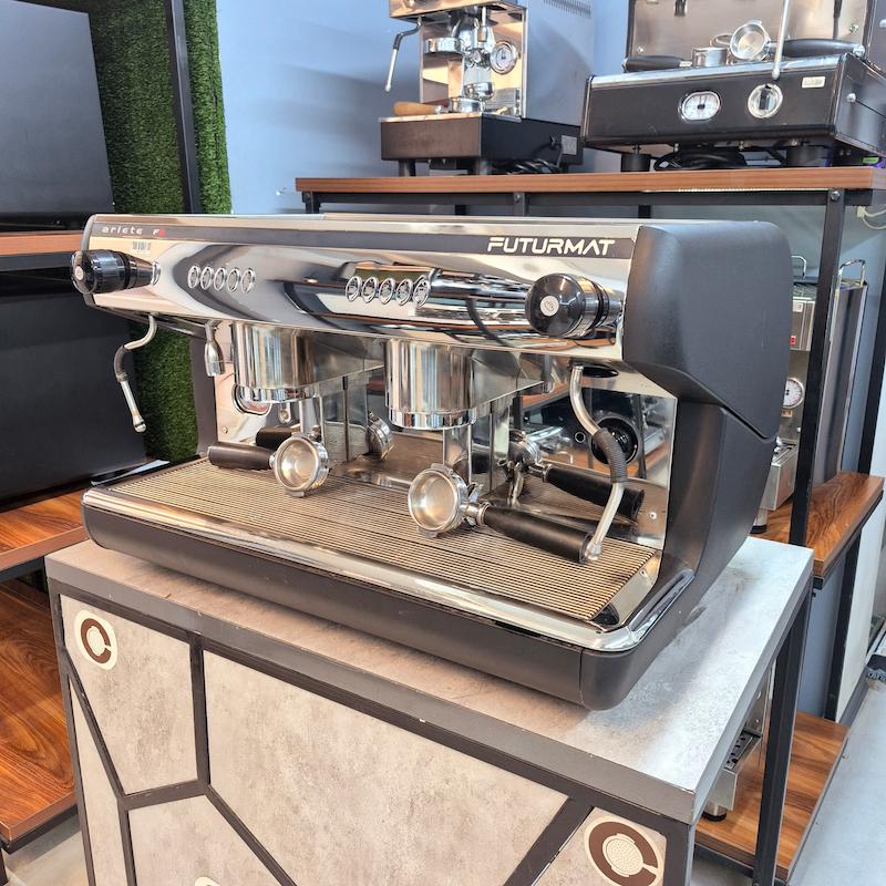 دستگاه اسپرسو دو گروپ مدل فوتورمت F3 کارکرده سال ساخت 2011