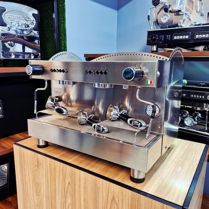 دستگاه اسپرسو دو گروپ کارکرده مدل بیزرا B2016 سال ساخت 2021