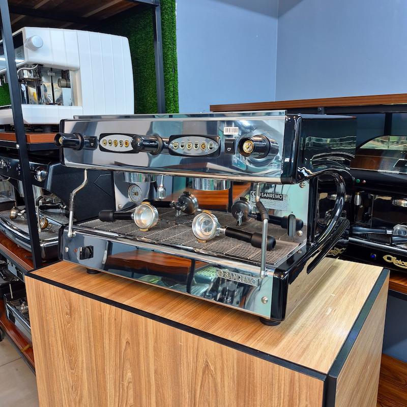 دستگاه اسپرسو دو گروپ مدل سن رمو پیزا کارکرده سال 2014