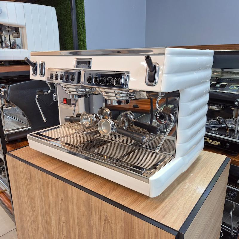 دستگاه اسپرسو دو گروپ مدل کاریمالی بابل کارکرده سال ساخت 2015