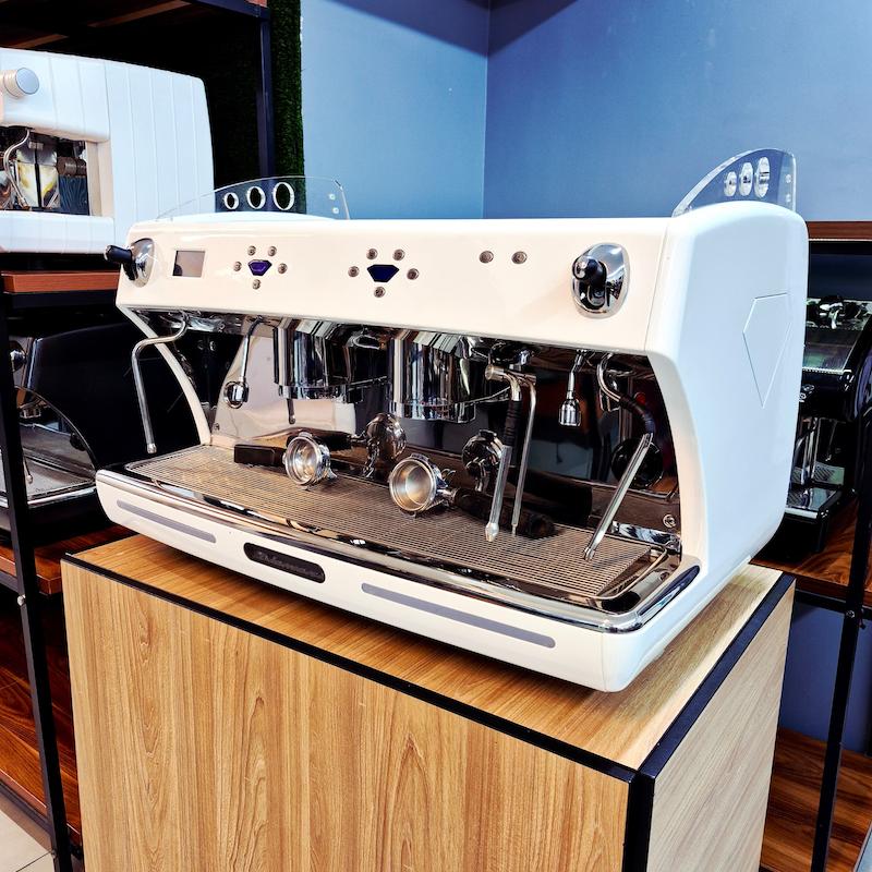 دستگاه اسپرسو دو گروپ مدل اکسپوبار دیاموند Diamond مولتی بویلر کارکرده سال ساخت 2016