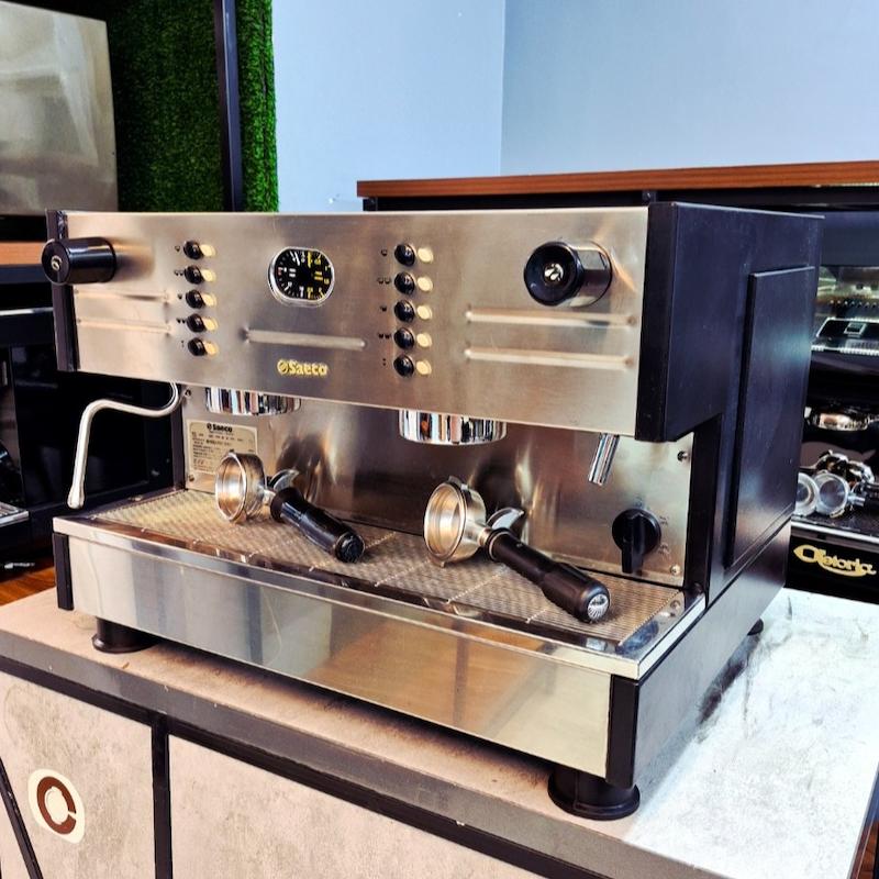 دستگاه اسپرسوساز  دو گروپ برند گاگیا Gaggia  مدل سایکو SAECO LC/D کارکرده سال ساخت 2011