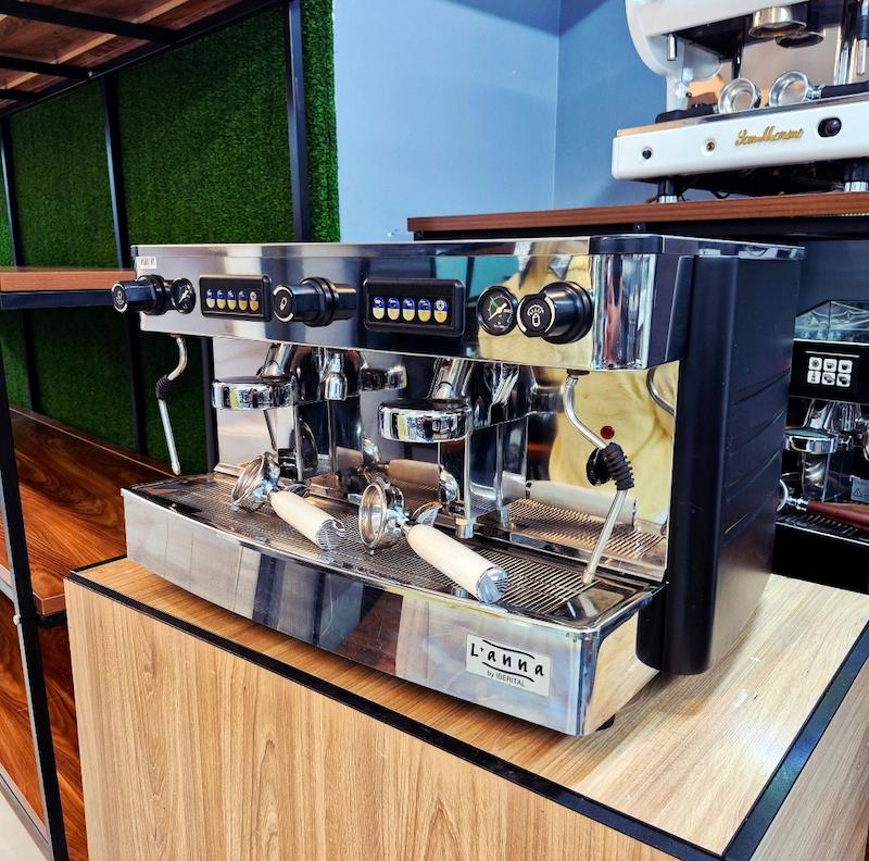 دستگاه اسپرسو دو گروپ مدل ایبرتال لانا IBERITAL L’ANNA کارکرده سال ساخت 2011