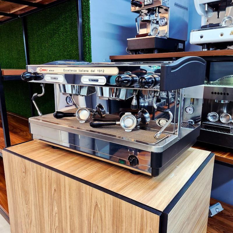 دستگاه اسپرسو دو گروپ مدل جیمبالی M27 نیمه اتوماتیک کارکرده سال ساخت 2017 