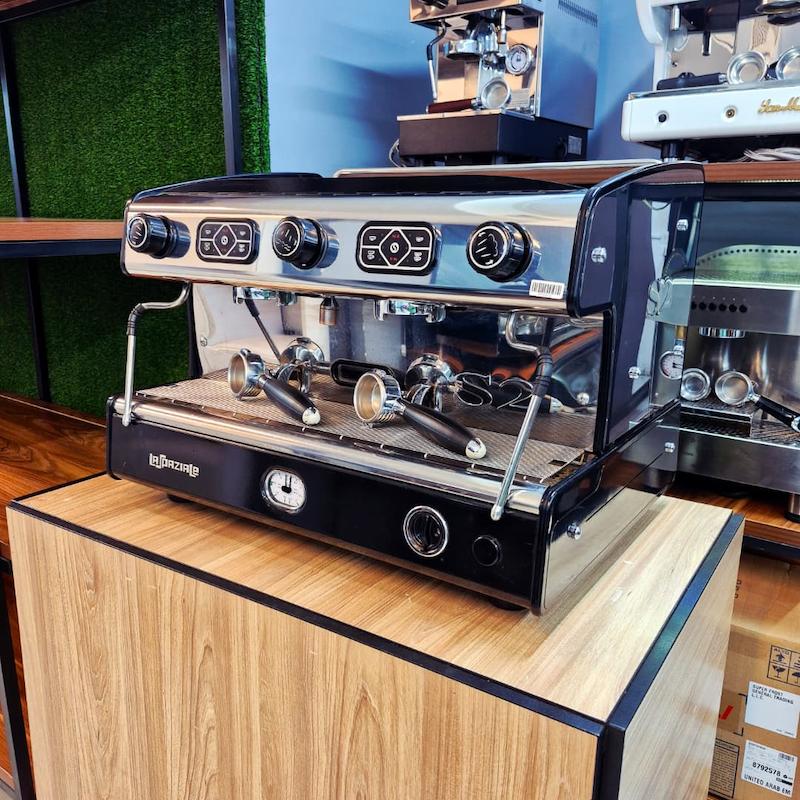 دستگاه اسپرسو دو گروپ مدل لاسپازیاله S2 کارکرده سال ساخت 2016 