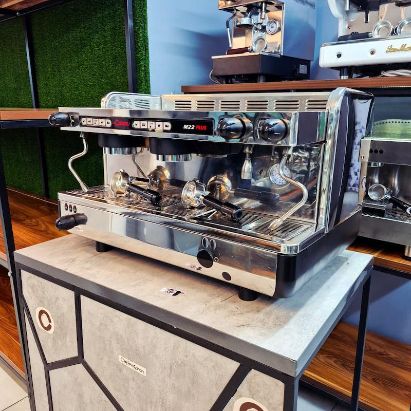دستگاه اسپرسو دو گروپ مدل جیمبالی M22 plus کارکرده سال ساخت 2010