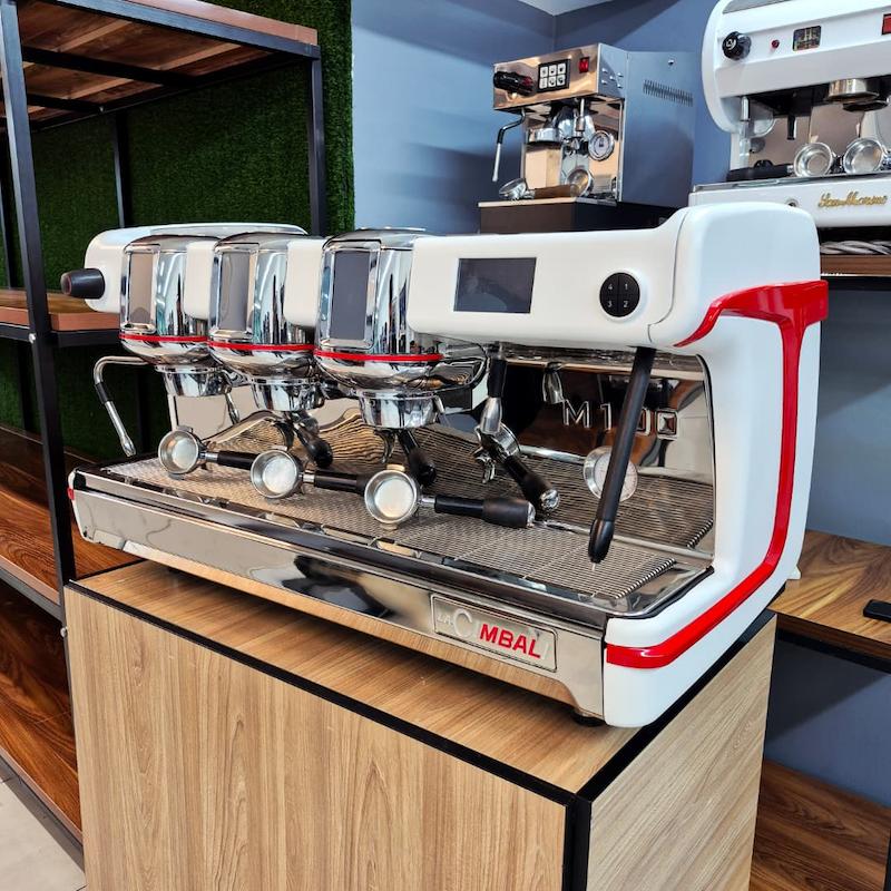 دستگاه اسپرسو سه گروپ مدل جیمبالی M100 GT Attiva کارکرده سال ساخت 2020