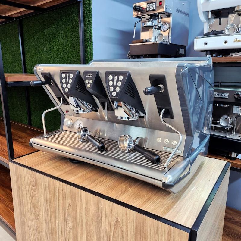 دستگاه اسپرسو دو گروپ مدل سن مارکو San Marco 100E Sprint کارکرده سال ساخت 2010