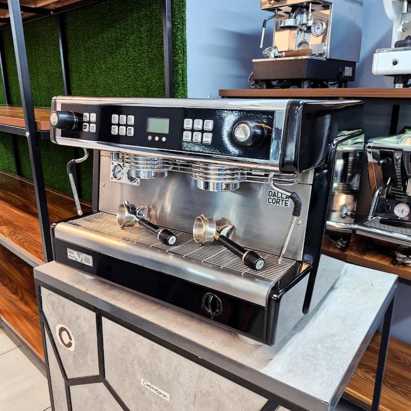دستگاه اسپرسو دوگروپ مولتی بویلر مدل دالاکورته Evo2 کارکرده سال ساخت 2016