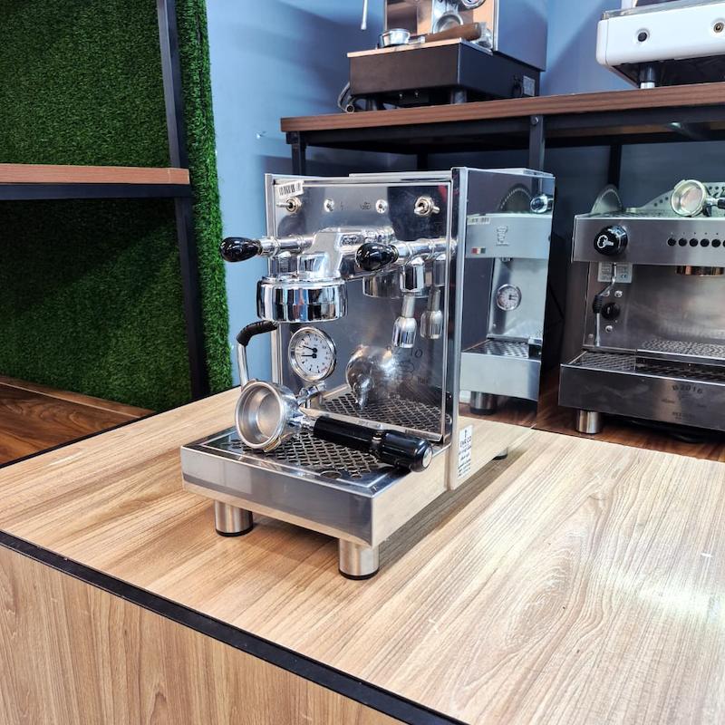 دستگاه اسپرسو تک گروپ مدل بیزرا Bezzera BZ10 کارکرده سال ساخت 2017 