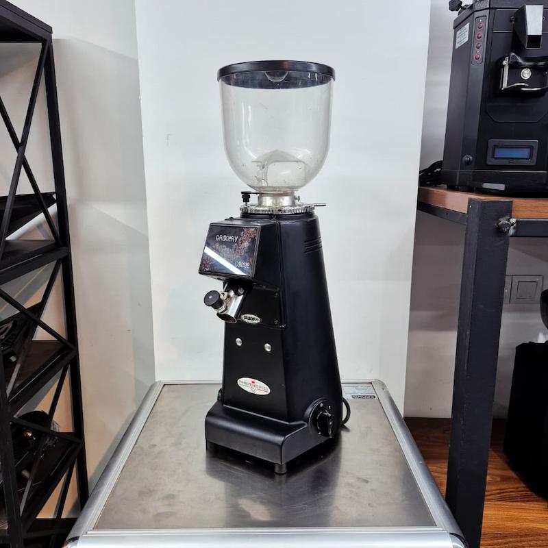 آسياب قوه پاكت خور مدل رميداگ Remidag کارکرده