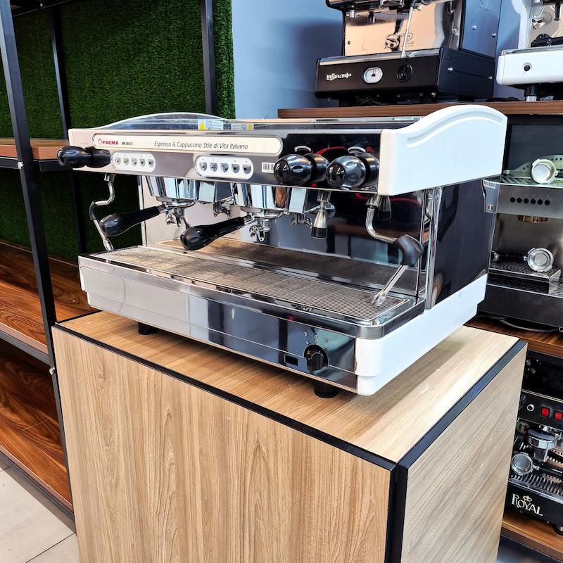 دستگاه اسپرسو دو گروپ فائما E98 اتوماتیک کارکرده سال ساخت 2015