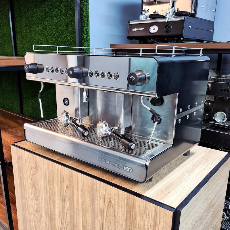 دستگاه اسپرسو دو گروپ مدل ایبرتال Iberital IB7 تال کاپ کارکرده سال ساخت 2018