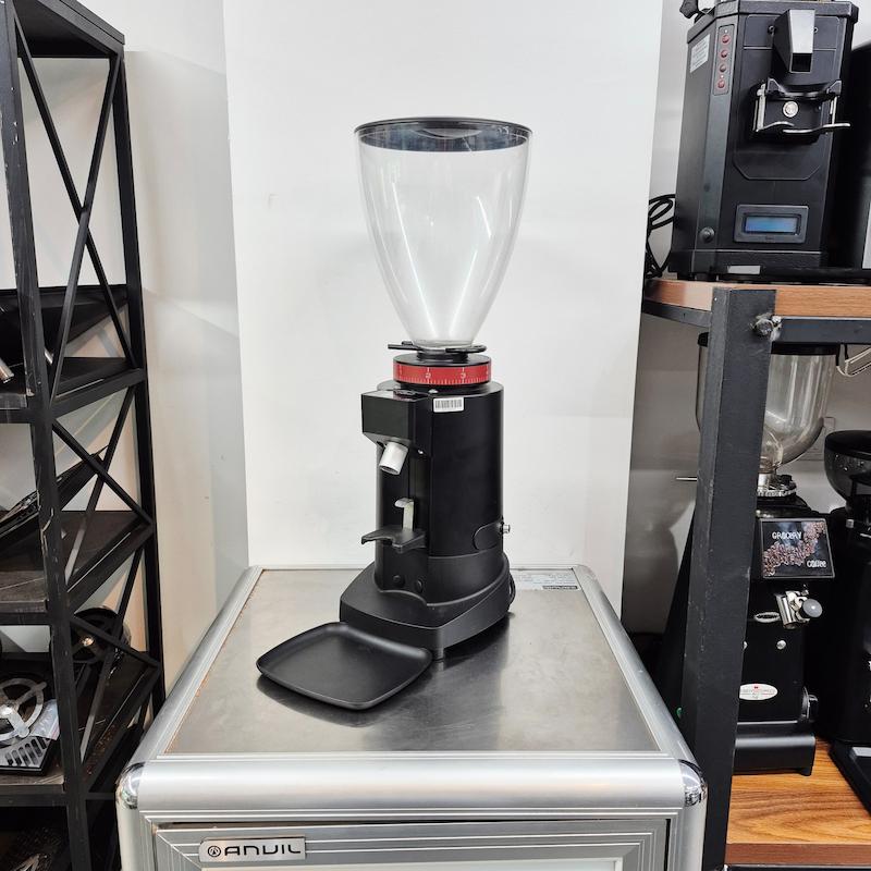 آسیاب قهوه سیدو مدل Ceado Leon 700 کارکرده 