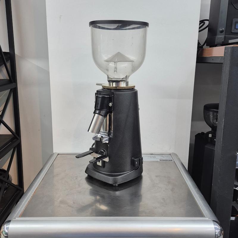 آسیاب قهوه مدل فیورنزاتو Fiorenzato F4 ECO کارکرده 