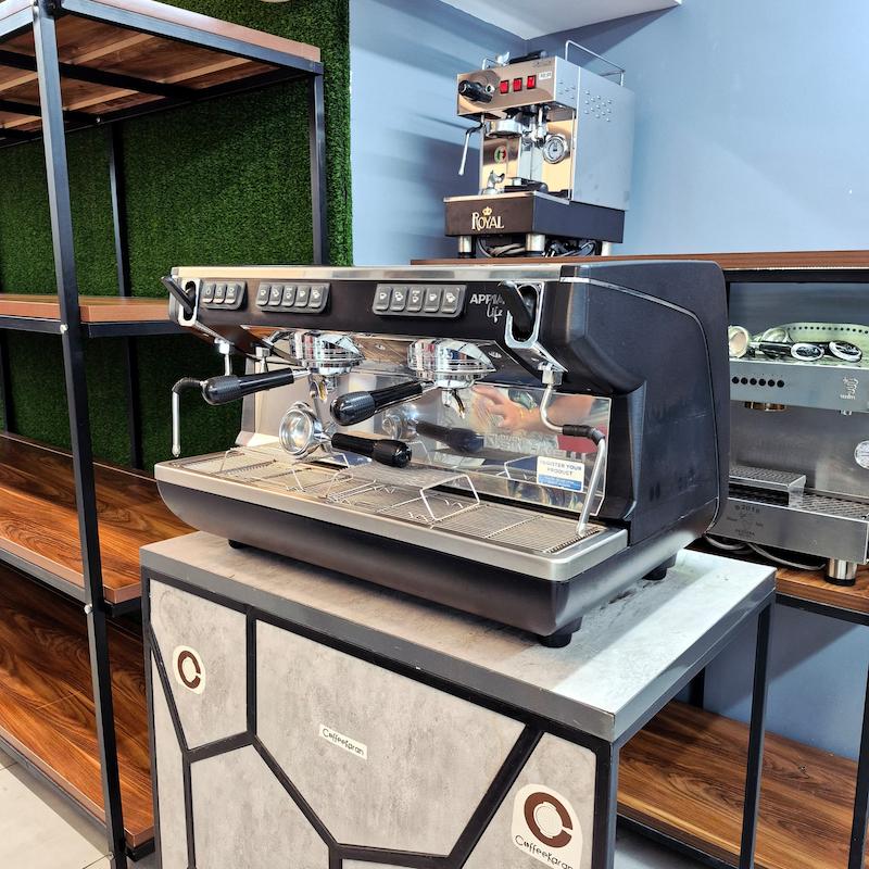 دستگاه اسپرسو دو گروپ مدل سیمونلی آپیا لایف Simonelli Appia Life کارکرده سال ساخت 2023