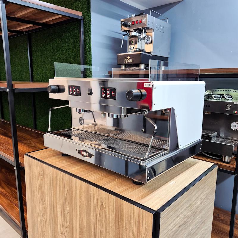 اسپرسو ساز اتوماتیک دو گروپ مدل وگا لونا Wega Lunna کارکرده سال ساخت 2016