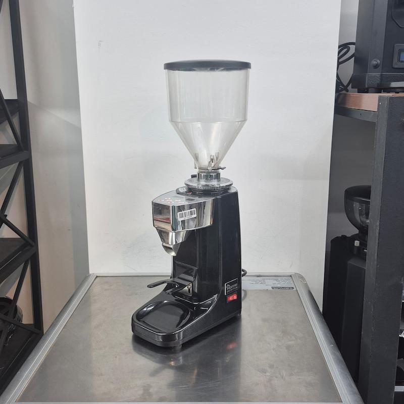 آسیاب قهوه مدل هوم C21 کارکرده 