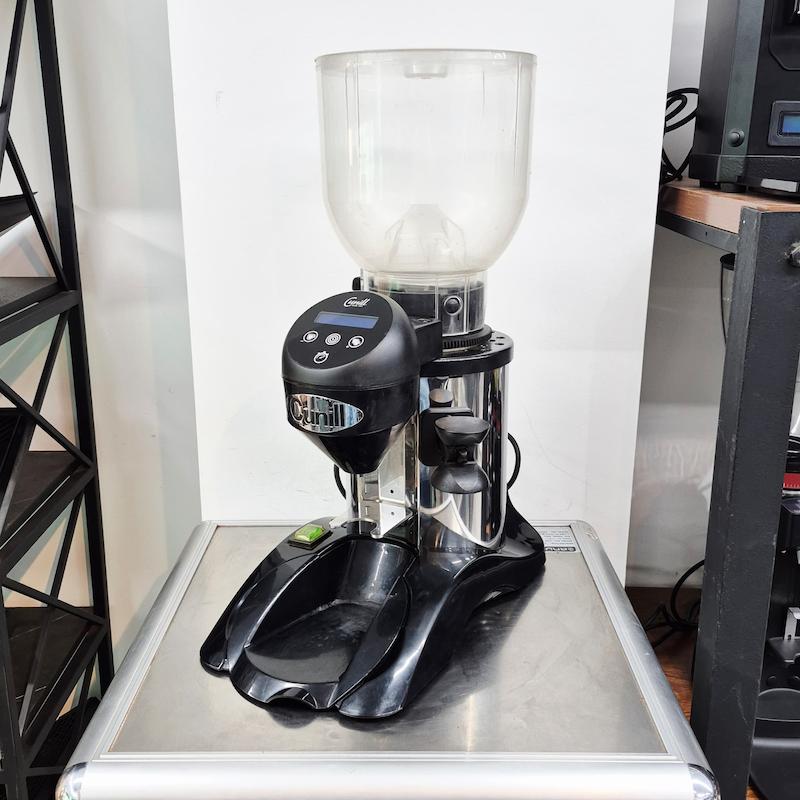 آسیاب قهوه مدل کنیل برزیل CUNILL BRASIL کارکرده 