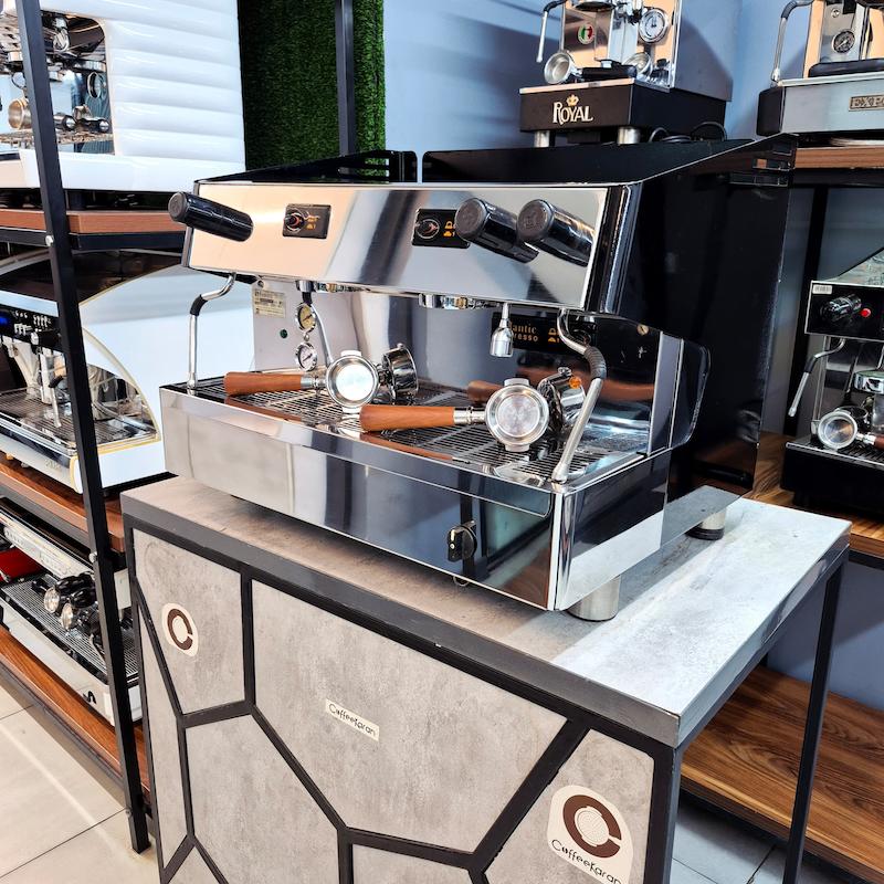 دستگاه اسپرسو دو گروپ مدل Fiamma Atlantic کارکرده سال ساخت 2016