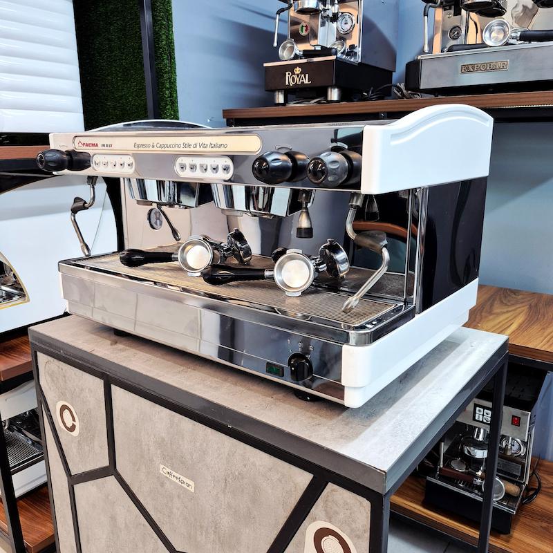 دستگاه اسپرسو دو گروپ فائما E98 اتوماتیک کارکرده سال ساخت 2015