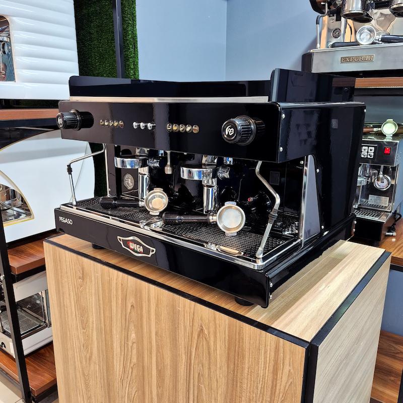 دستگاه اسپرسو دو گروپ مدل وگا پگاسو wega pegaso اتوماتیک کارکرده سال ساخت 2017