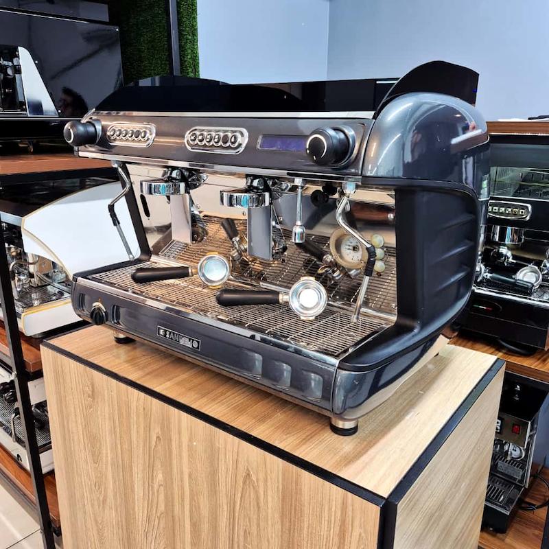 دستگاه اسپرسو دو گروپ مدل سن رمو ورونا SANREMO VERONA SED کارکرده سال ساخت 2016