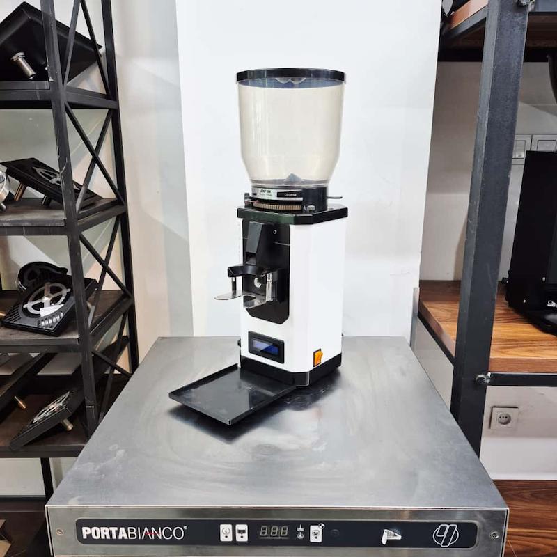 آسیاب قهوه صنعتی انفیم مدل اسکادی 2 Anfim Scody II | آندیمند کارکرده