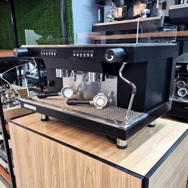 دستگاه اسپرسو دو گروپ مدل سن رمو زویی ZOE کارکرده سال ساخت 2014 