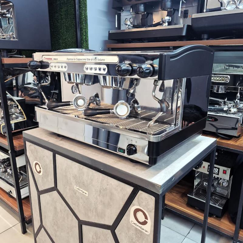 دستگاه اسپرسو دو گروپ فائما E98 اتوماتیک کارکرده سال ساخت 2015