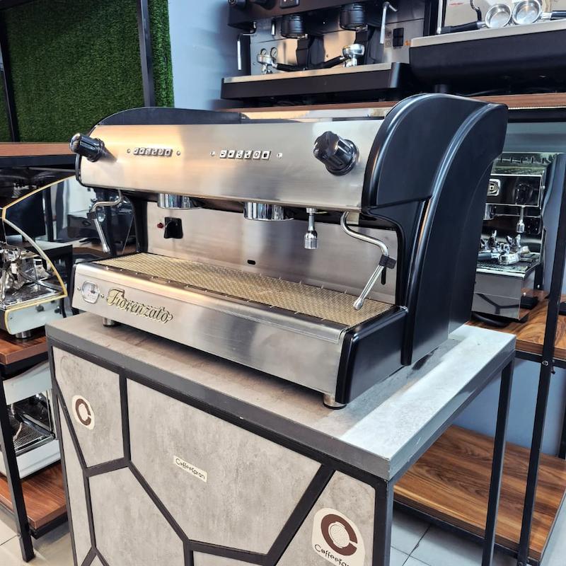 دستگاه اسپرسو دو گروپ مدل فیورنزاتو Fiorenzato Venezia کارکرده سال ساخت 2016