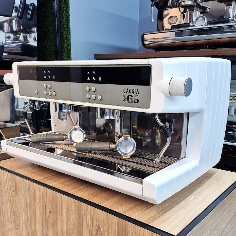 دستگاه اسپرسوساز  دو گروپ برندگاگیاGAGGIA  مدل  G6 کارکرده سال ساخت 2016