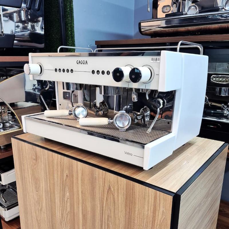 دستگاه اسپرسو دو گروپ مدل گاگیا وترو کارکرده سال ساخت 2017
