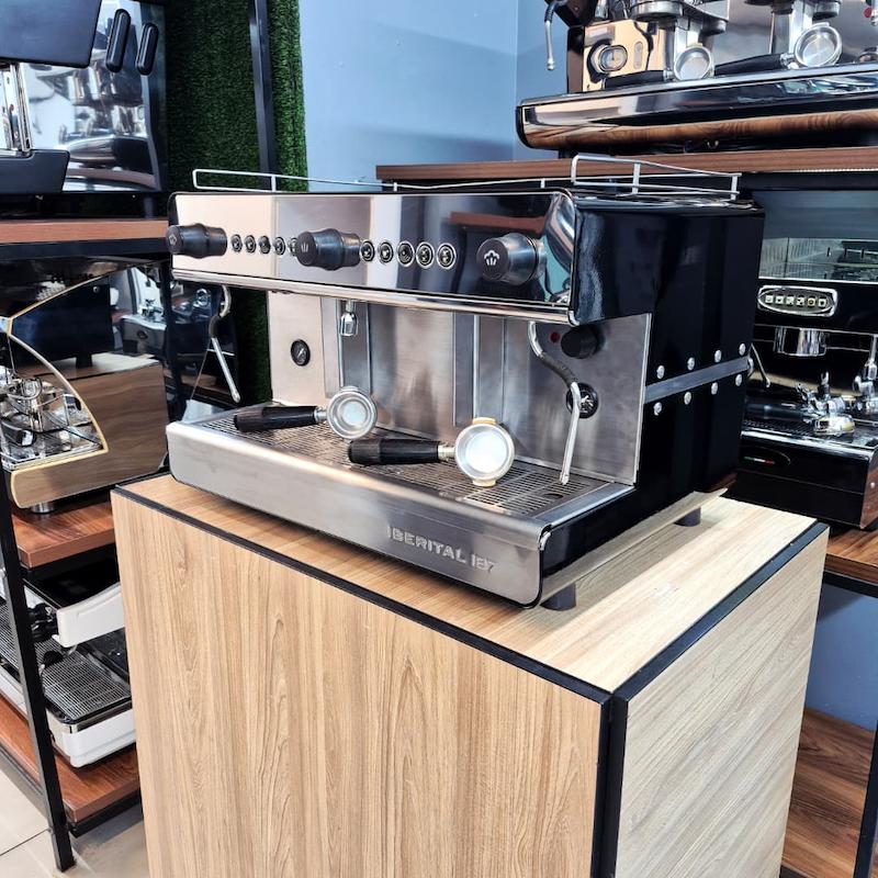 دستگاه اسپرسو دو گروپ مدل ایبرتال Iberital IB7 تال کاپ کارکرده سال ساخت 2018