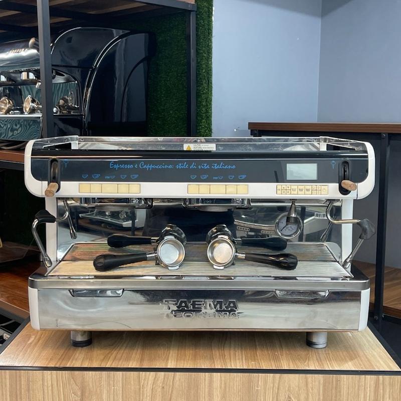 دستگاه اسپرسوساز دو گروپ برند فائما FAEMA  مدل تئورما THEOREMA اتوماتیک | ساخت ایتالیا سال ساخت ۲۰۱۴ 
