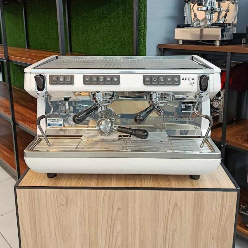 دستگاه اسپرسوساز دوگروپ برند  سیمونلی مدل آپیالایف  Nuova Simonelli Appia Life سال ساخت ۲۰۲۳ کارکرده