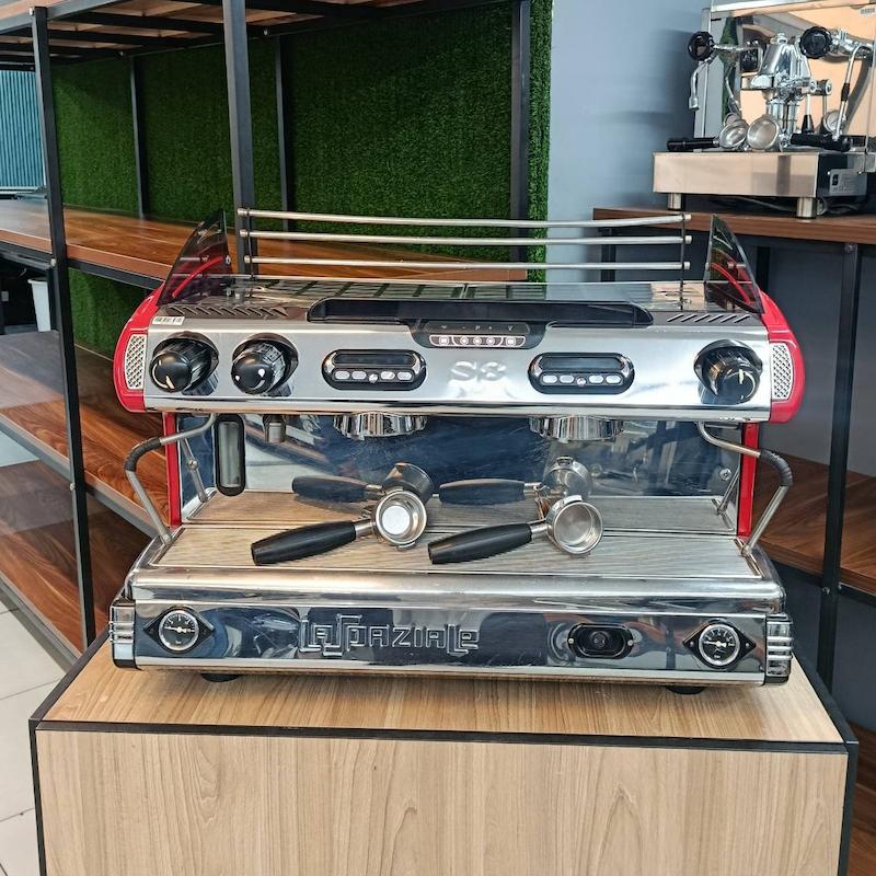 دستگاه اسپرسوساز دو گروپ برند لاسپازیاله مدل La Spaziale S8 سال ساخت 2014 کارکرده