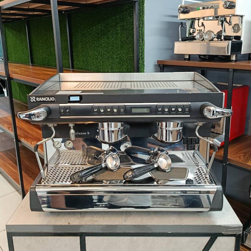 دستگاه اسپرسوساز دوگروپ بر ند رنچیلیو مدل کلاس ۹ (Rancilio Classe 9 ) سال ساخت 2014 کارکرده