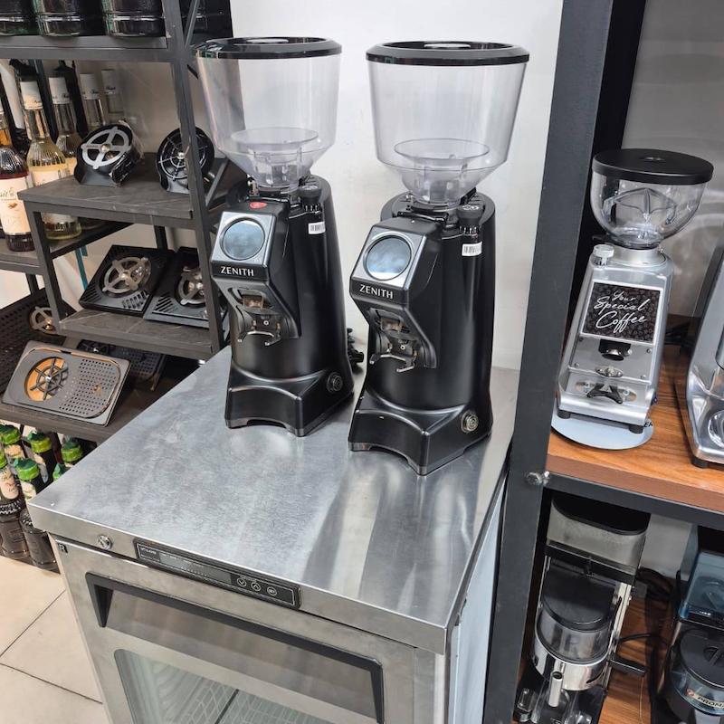 آسیاب آندیمند برند یورکا مدل زنیت 65( Eureka Zenith 65 9) سال ساخت 2022 کارکرده
