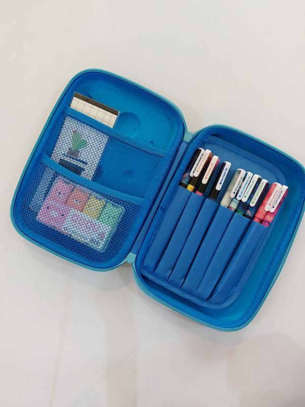 جامدادی کتابی فضایی