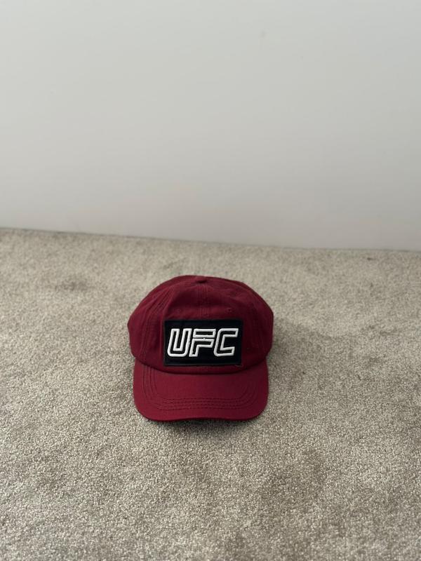 کلاه بیسبالی پشت سگکی