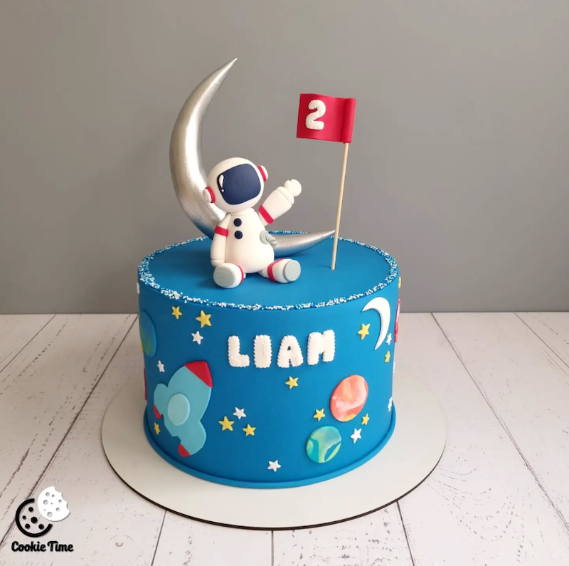 کیک فضانورد