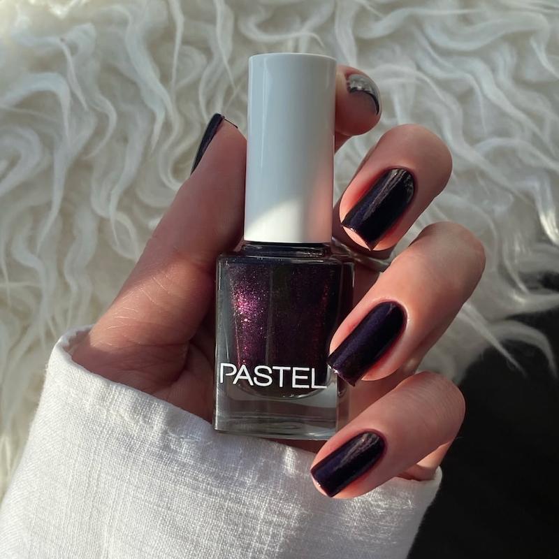 لاک پاستل PASTEL کد 401 بنفش تیره شاین دار🇹🇷
